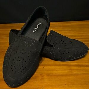 Torrid Women's Shoes Black Cutout Flats Loafers Size 6 WW
